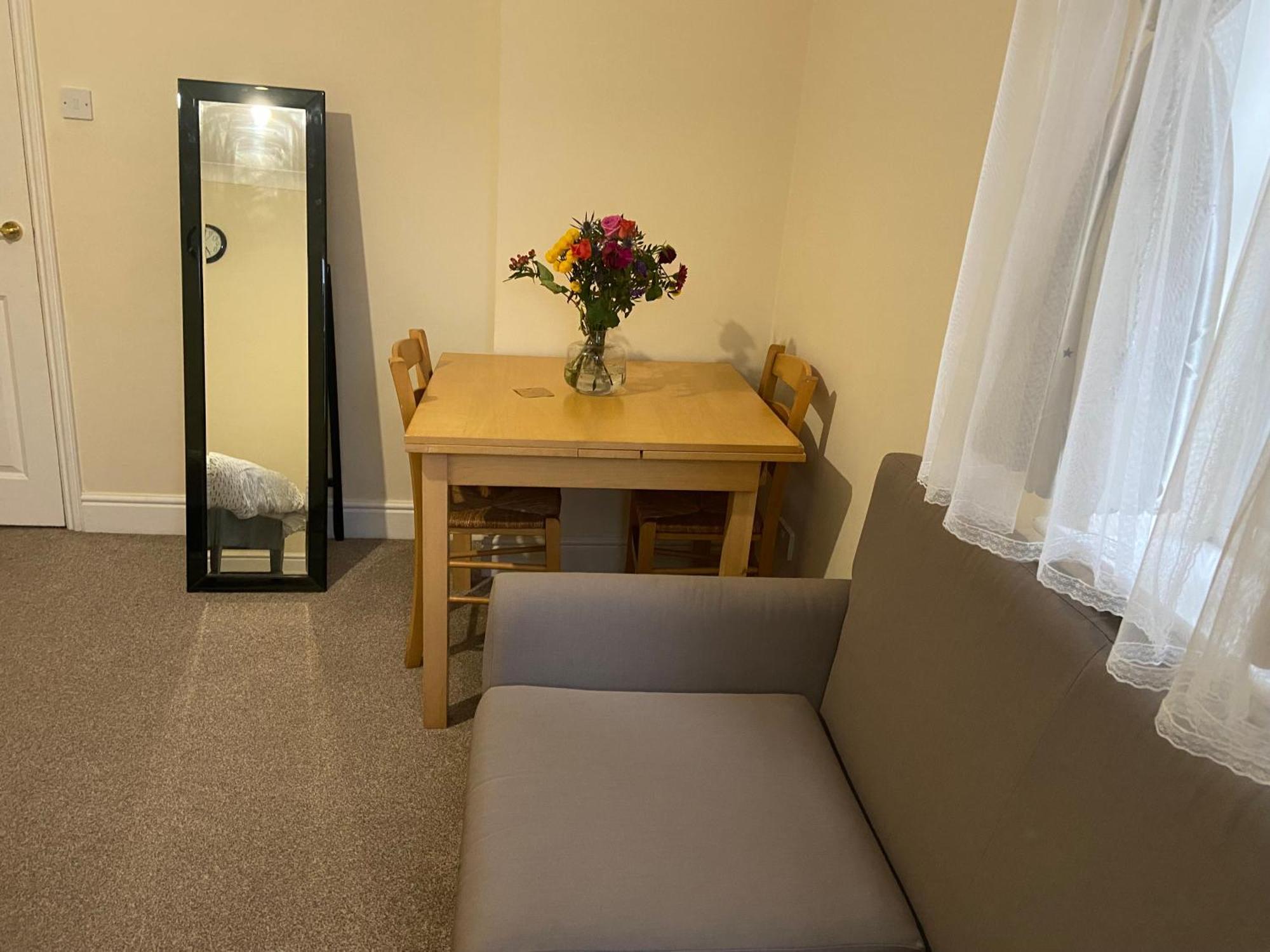 Large Double Bed And Bathroom Oxford Exterior foto