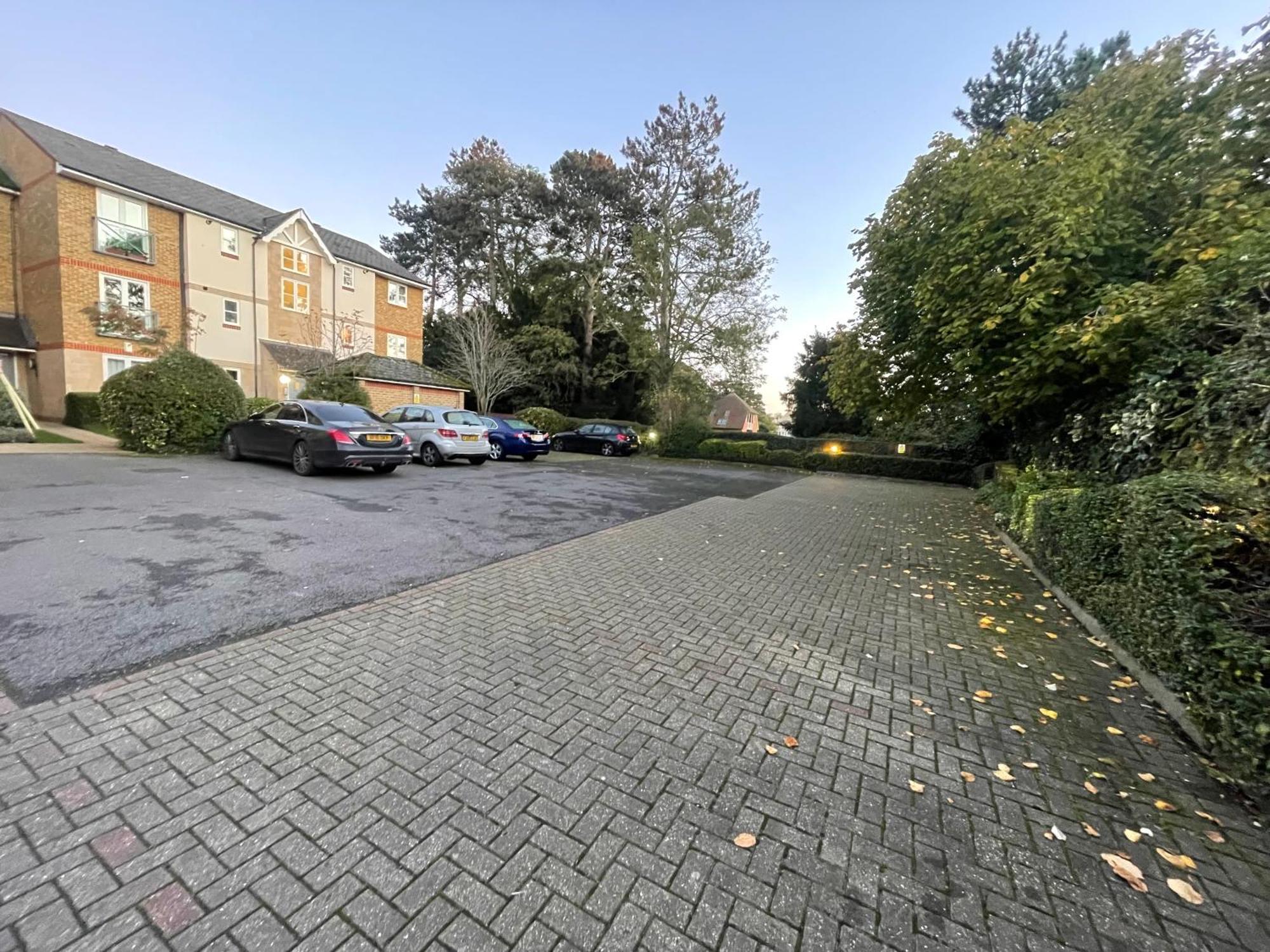 Large Double Bed And Bathroom Oxford Exterior foto